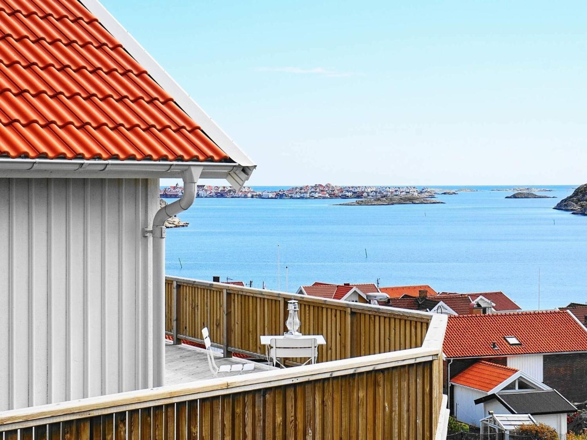 2 Person Holiday Home In R Nn Ng Rönnäng Esterno foto