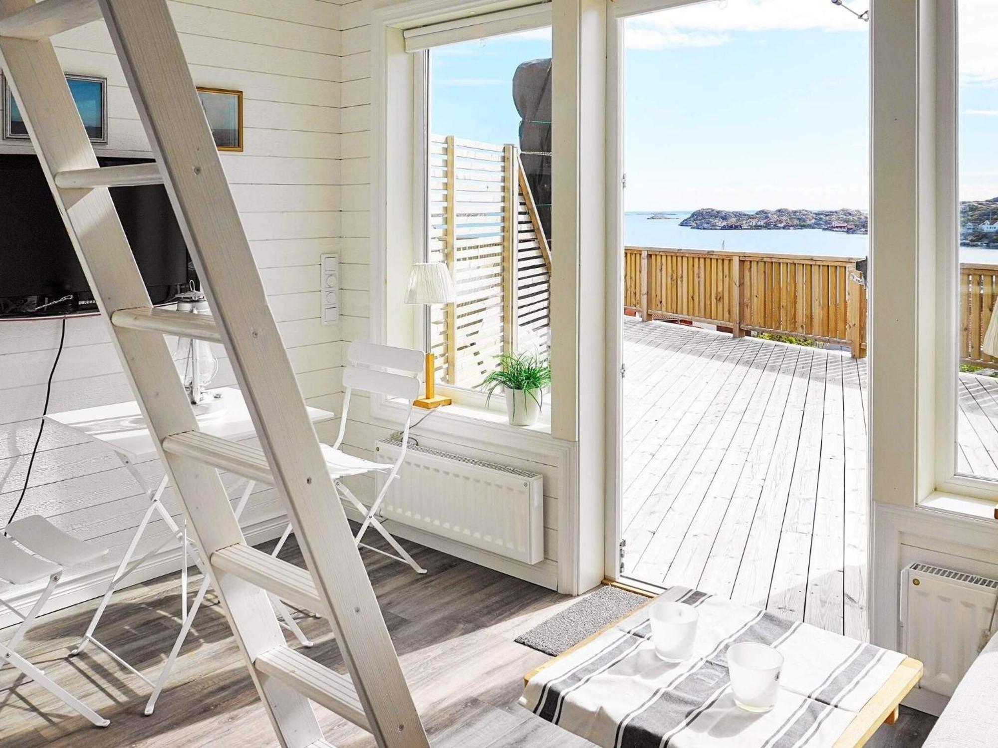 2 Person Holiday Home In R Nn Ng Rönnäng Esterno foto